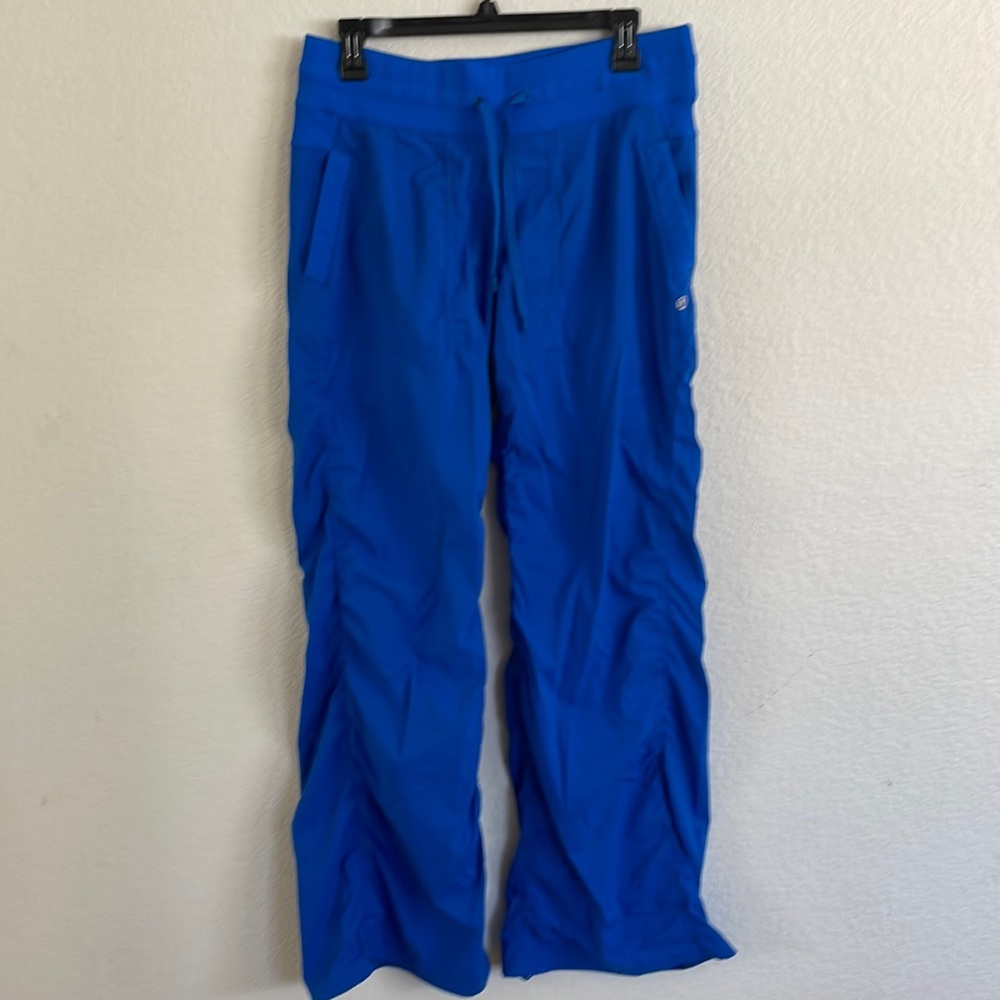 Lululemon dance pant size 10